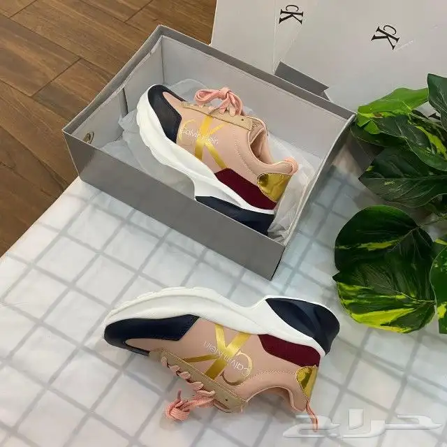 شوزات كالفن كلاين نسائي درجة اولي 13