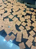 طباعه بوكسات عبايات علب شاورما اكياس حلويات كروت عمل استكر 7