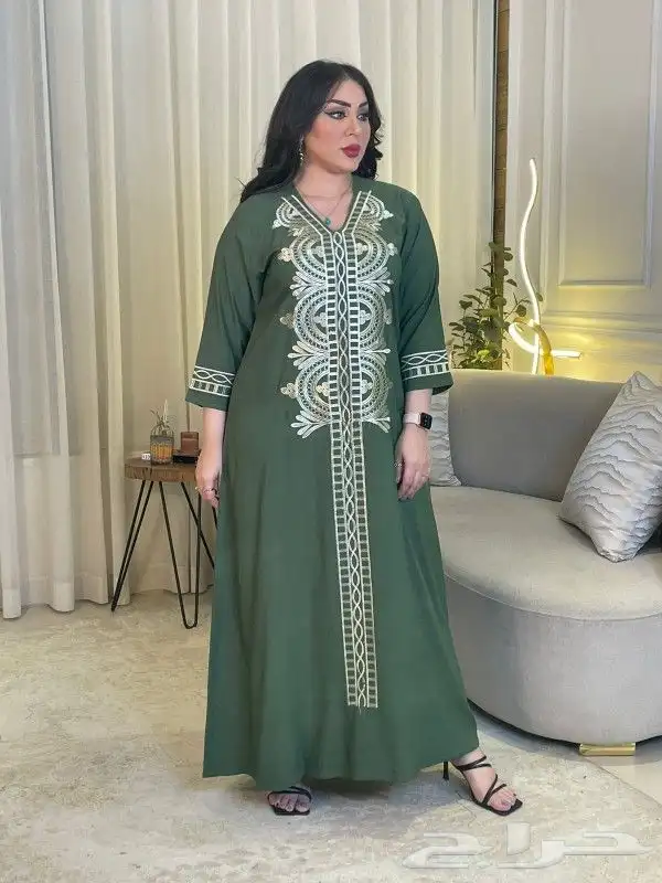 جلابيات كويتيه وفلسطيني بيتية و خروج بيع جملة حتا لو حبة 24