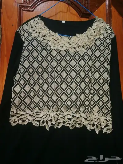 luxury dress for sale at a negotiable price 7