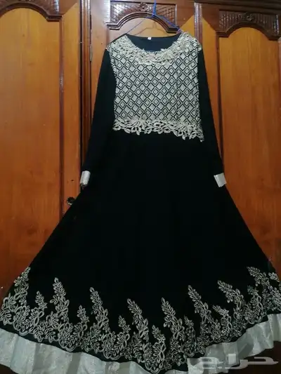 luxury dress for sale at a negotiable price 5