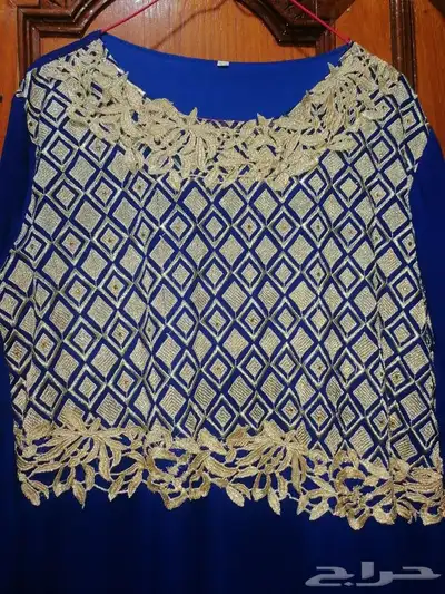 luxury dress for sale at a negotiable price 3