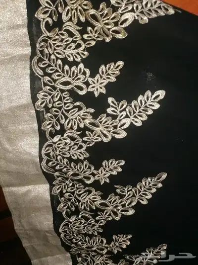 luxury dress for sale at a negotiable price 9