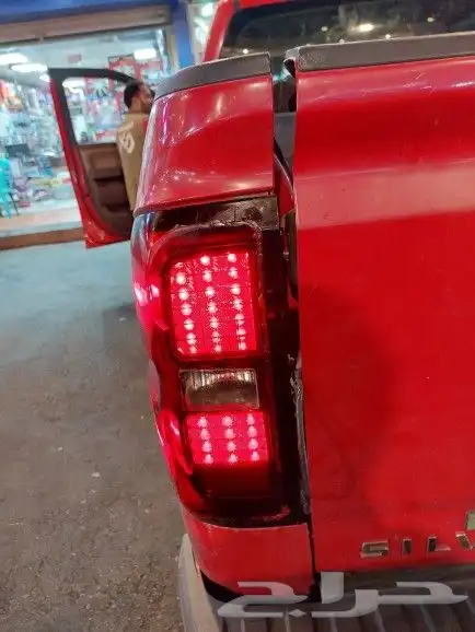 تفصيل اسطبات خلفيه لون احمر 1