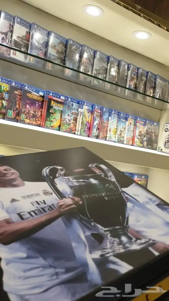 جهاز سوني بلايستيشن 4 1