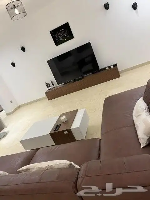 طاولة تلفزيون مودرن ناعمة 8