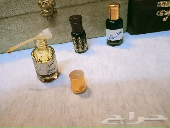 دهن عود وخشب عود صافي وخلطات وادهان أخرى مسك عنبر ياسمين ورد 0