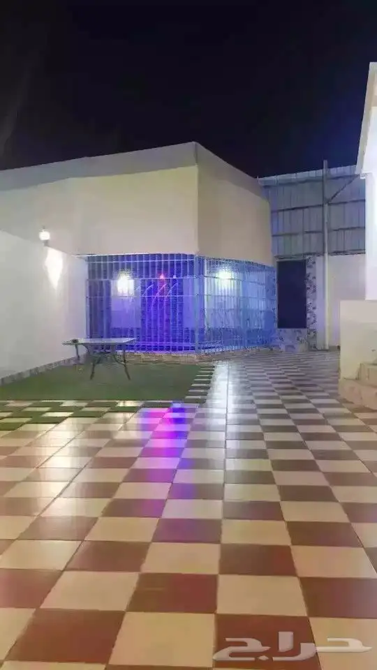 استراحه للايجار بالحرازات 5