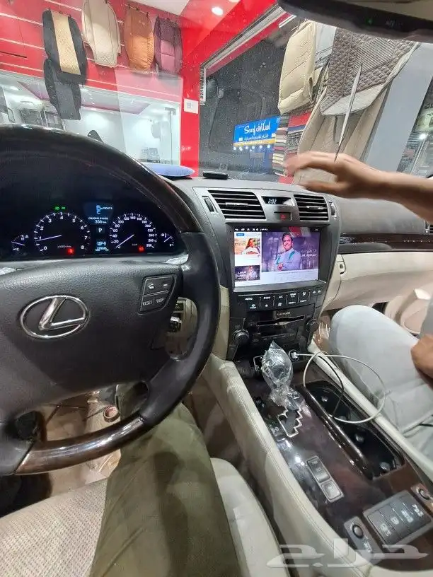 شاشة لكزس LS460L موديل 2006-2009 6