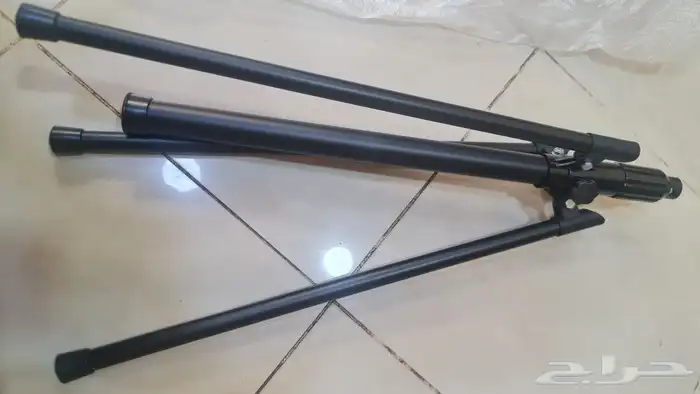 كشاف LED بقاعده ثلاث ارجل قابله للتعديل لك الاتجاهات 4