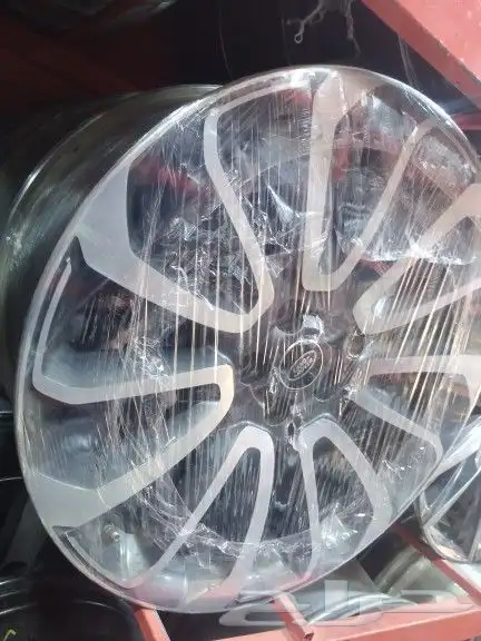 جنوط رنج روفر مقاس22. مراوح. اصلي نظيف. خاليه من الخراطه 1