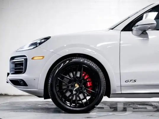 بورش كايين جي تي اس Porsche Cayenne GTS 453HP موديل 2021 7