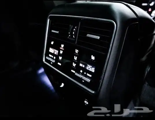 بورش كايين جي تي اس Porsche Cayenne GTS 453HP موديل 2021 19