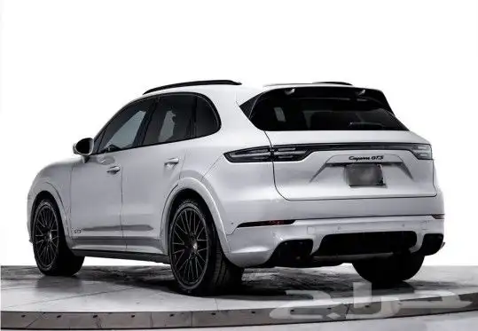 بورش كايين جي تي اس Porsche Cayenne GTS 453HP موديل 2021 3