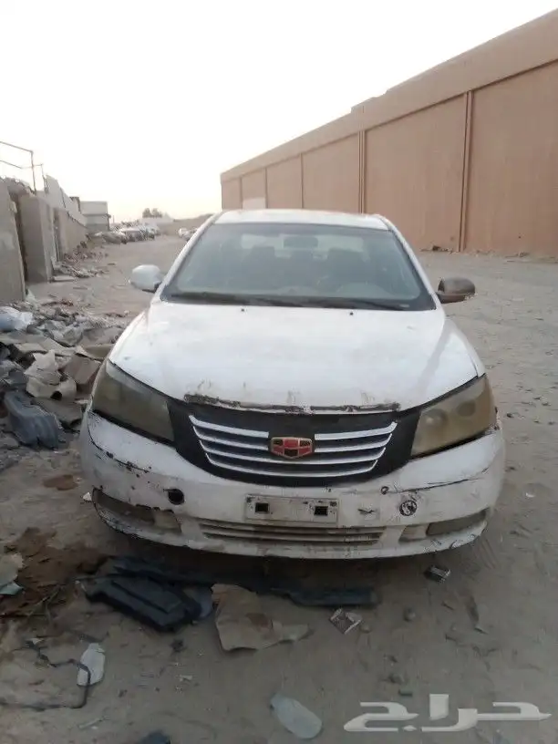 يوجد لدينا جربكس مكينه وجميع قطع غيار السيارات جيلي 0