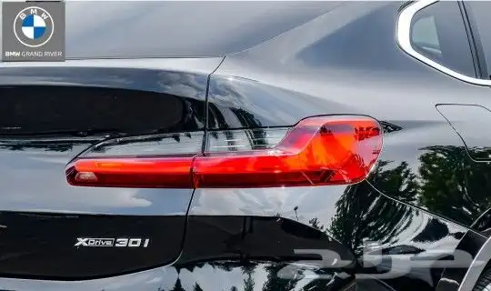 بي ام دبليو اكس فور BMW X4 XDrive30i AWD SUV موديل 2022 25