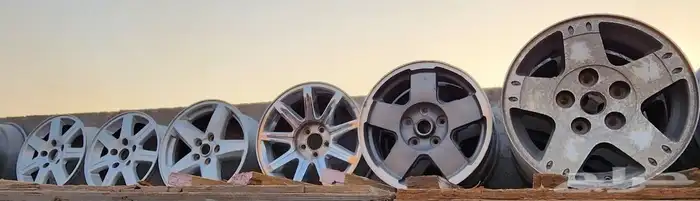 جنوط جنط دودج كلايزلر جيب تشارجر جراند شيروكي c300 c200 4