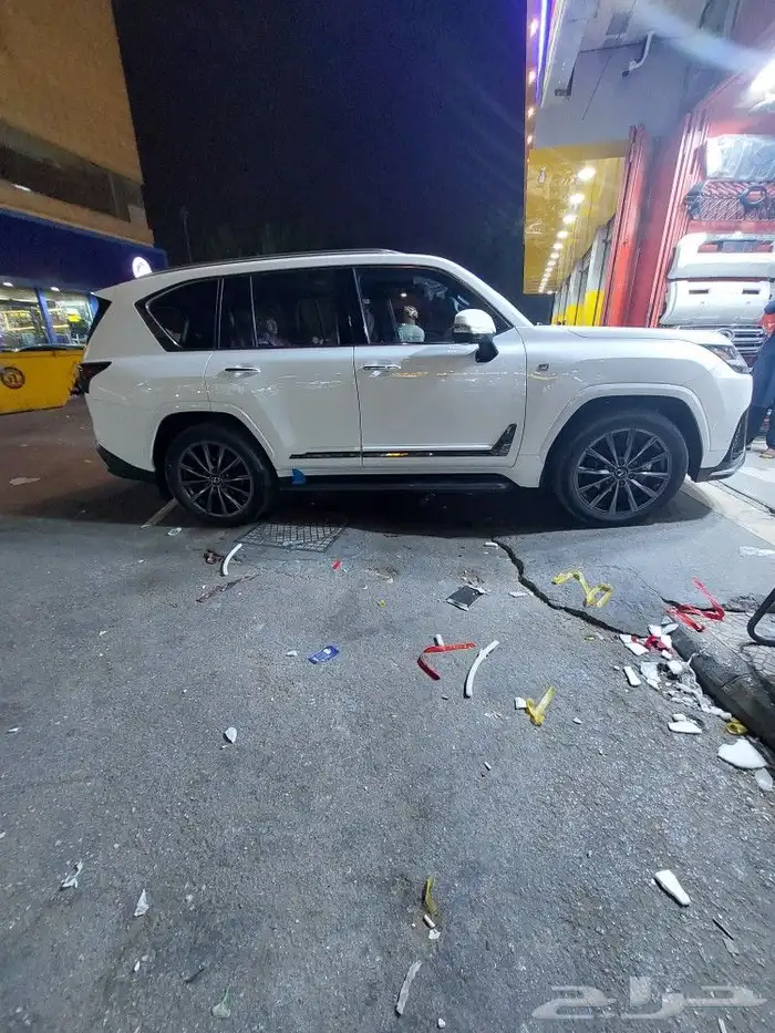 ازياق اف سبورت لكزس 23 0