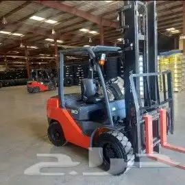 رافعات شوكية (forklift) للإيجار 6