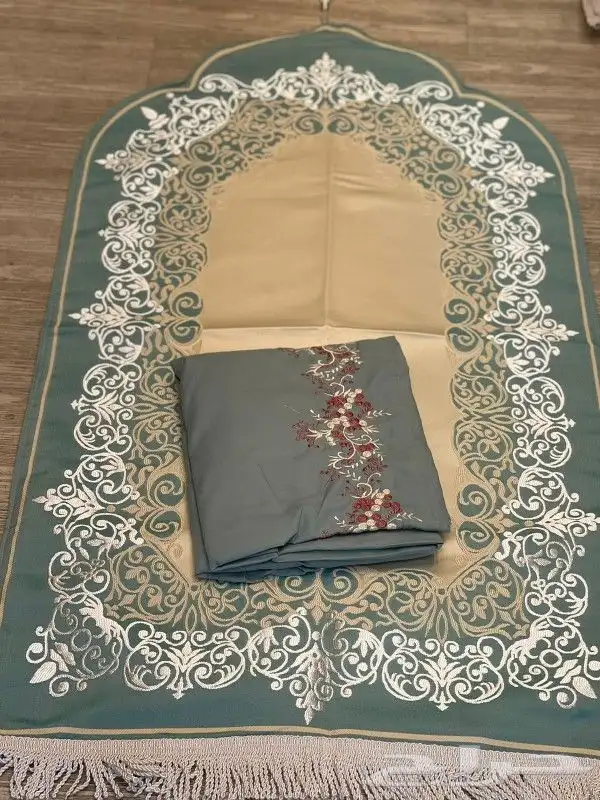 اطقم صلاة بشكل المحراب 0