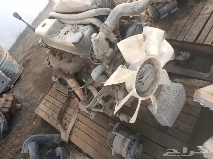 للبيع مكينه والقير ديزل تركب على وانيت ايسوزو 1