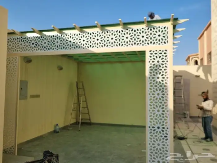 مظلات سيارات جلسات خشب سواتر حديد هناجر برجولات 7