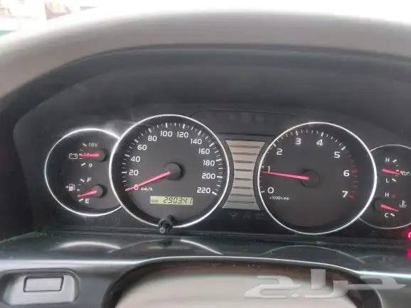 لاندكروزر 2005 تم البيع تم البيع 26