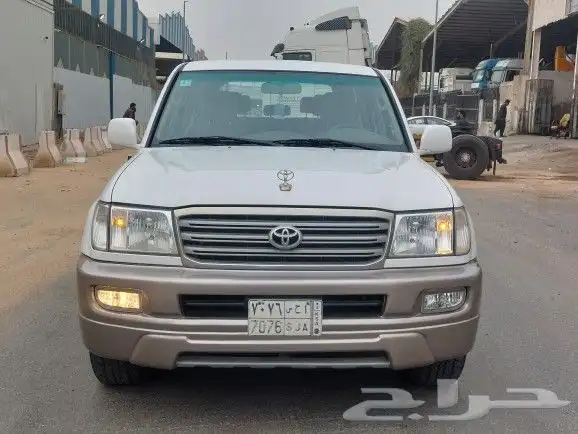 لاندكروزر 2005 تم البيع تم البيع 4