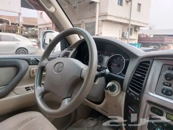 لاندكروزر 2005 تم البيع تم البيع 16