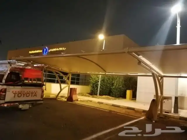 مظلات سيارات جلسات خشب سواتر حديد هناجر برجولات 5