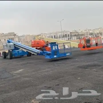 تاجير رفعات شوكيه كرنات سطحات ترلات سيزر لفت 4