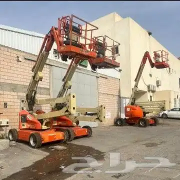 تاجير رفعات شوكيه كرنات سطحات ترلات سيزر لفت 5