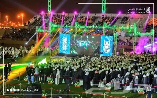 تنظيم الاحتفالات والمهرجانات والمعارض اجهزه الاضاءه والشاشات 1