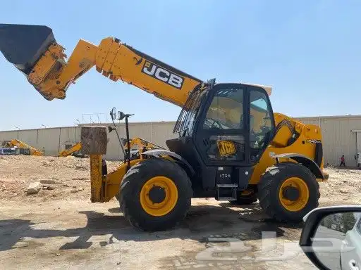 رافعات شوكية للايجار الشهري واليومي موديل 2012 3