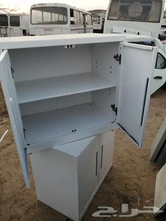 اثاث مكتبي بعضه جديد لم يستخدم 2