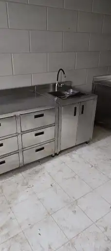 تفصيل مطابخ استانلس استيل تايواني أصلي على حسب الطلب 8