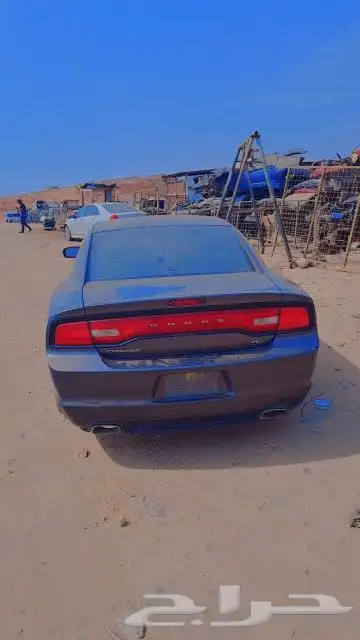 السيارة تشليح قطع غيار اللي يبغي قطعه منها يكلمني 2