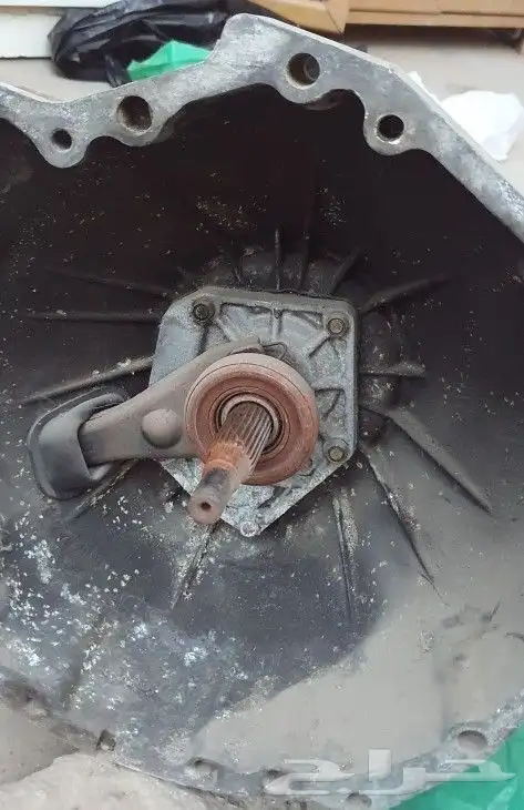 قير سلفيه ويركب على أغلب النيسان 1