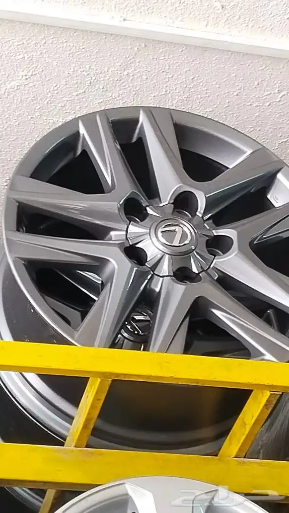 جنوط لكزس 2015 اصلي وكاله 2