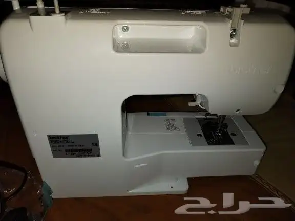 مكينة خياطة مع بطانية 0