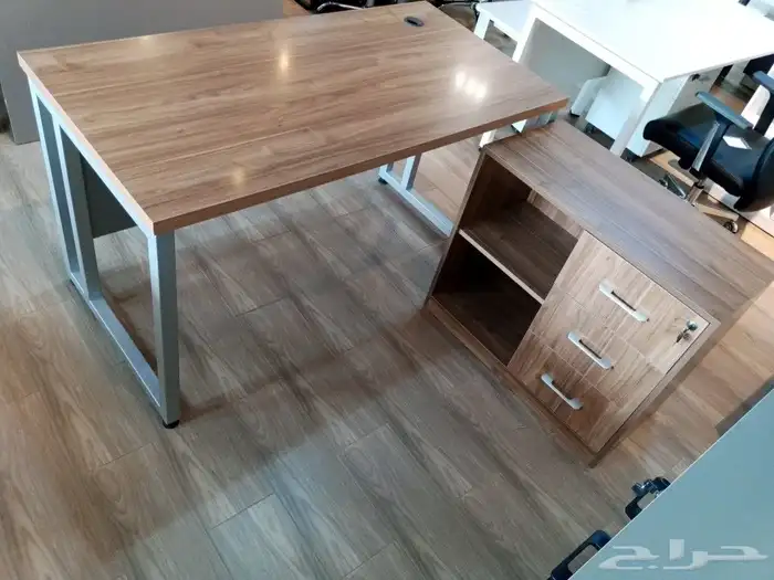 تصنيع مكتب بني وارجل حديد رمادي 3