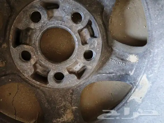 جنوط كامري 2002 مقاس 15 4