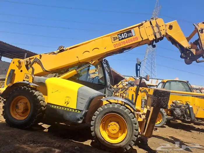 جي سي بي للايجار عرجا 0