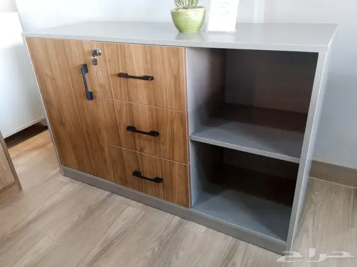 تحتاج تصنيع مكتب بجودة مناسبة ( بني ورمادي ) 4