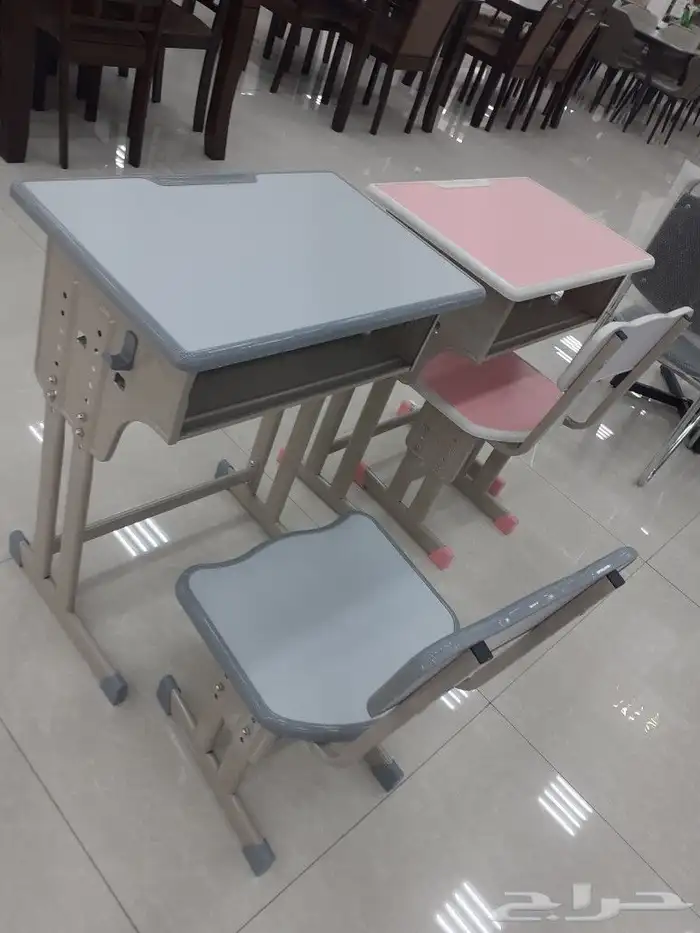طاولات مدراسي عروض 3