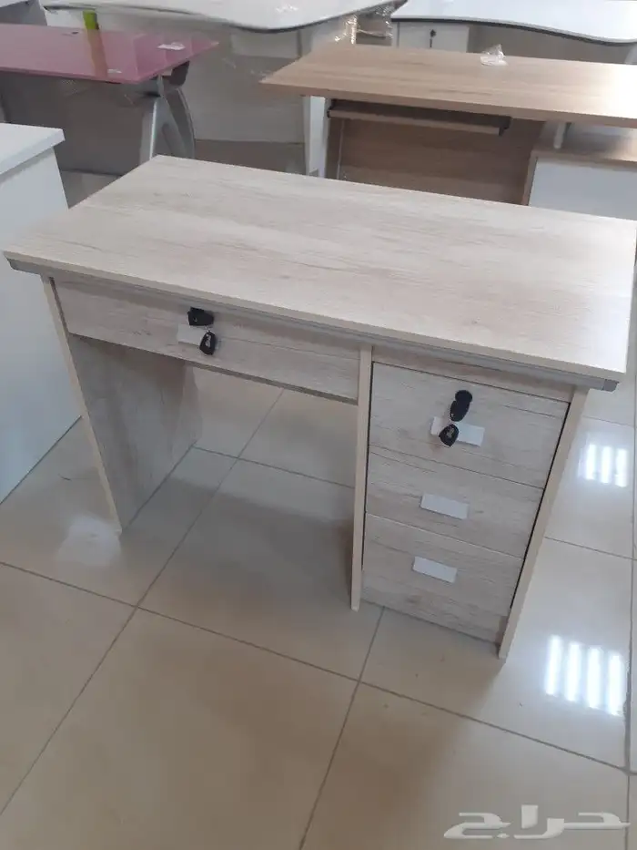 طاولات مدراسي عروض 4