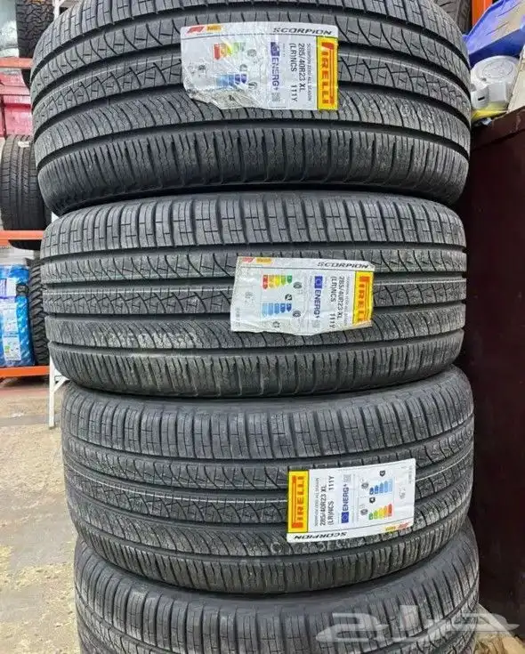 كفرات برلي رنج روفر 2023-2024 مقاس 285.40.23 اصلي وكاله 1