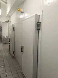 صيانة غرف التبريد و التجميد فك تركيب 1