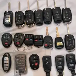 مفاتيح جميع انواع السيارات نبرمج 0