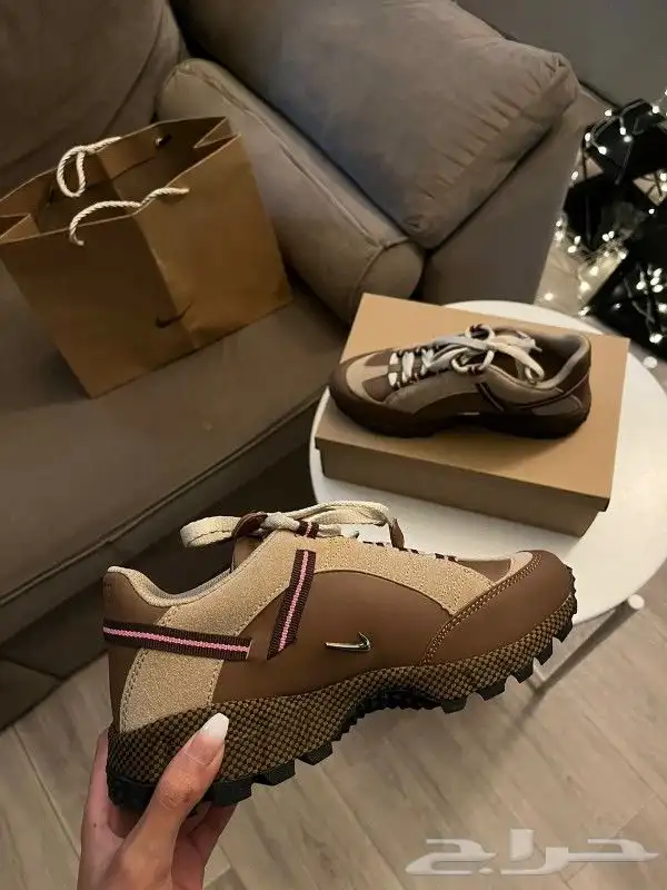 عرض شوزات نايك جاكيموس توب كوالتي 46